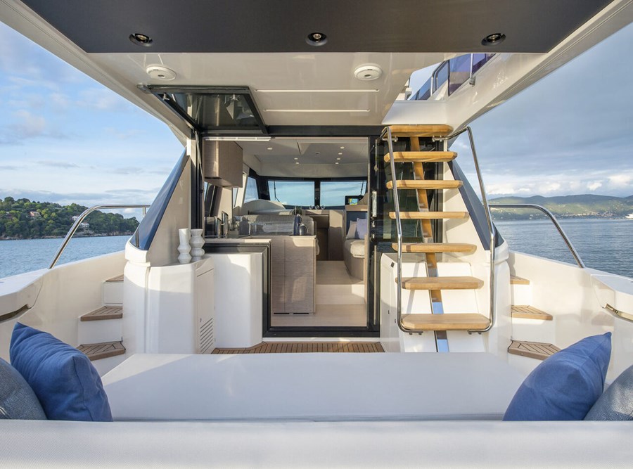 Ferretti Yacht 500 Fly