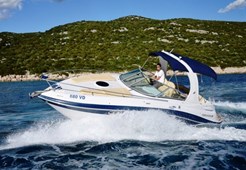 M Four Winns 278 Vista Blue for charter in Split