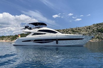 Galeon 700 Skydeck