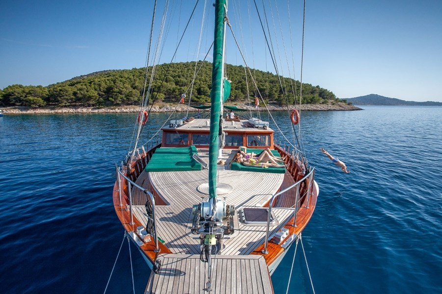 Gulet Adriatic Queen Gulets und Holzboote für Charter in Kroatien