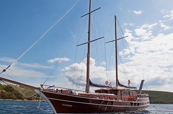 M Gulet Eleganza Pronájem Split