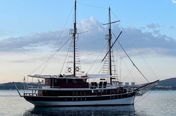 M Gulet Elena Pronájem Split