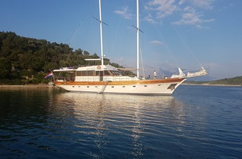 M Gulet Vito Alquiler Split