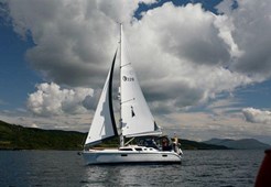 S Hunter 356 for charter in Krvavica