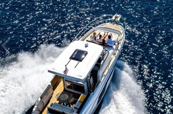 M Jeanneau Cap Camarat 10.5 WA Prodaja plovila Hrvatska