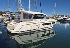 Jeanneau Leader 10 (2010) Jeanneau Leader 10 (2010)