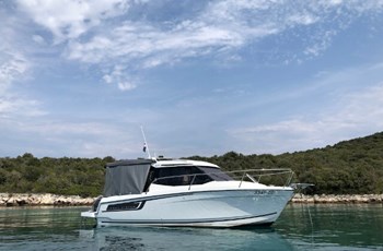 M Jeanneau Merry Fisher 695 OB Prenájom Bez Posádky Sukosan