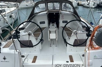 S Jeanneau Sun Odyssey 349 Brokerage