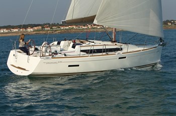 S Jeanneau Sun Odyssey 379 Charter Sukosan
