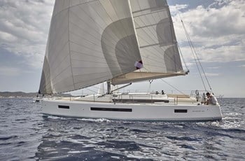 B Jeanneau Sun Odyssey 490 owner Alquiler Primosten