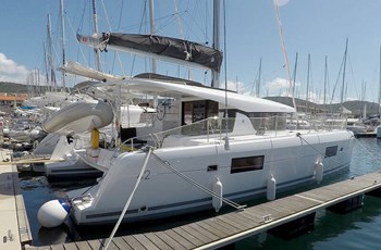 C Lagoon 42 Brokerage