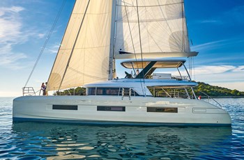 C Lagoon Sixty 5 Noleggio Split