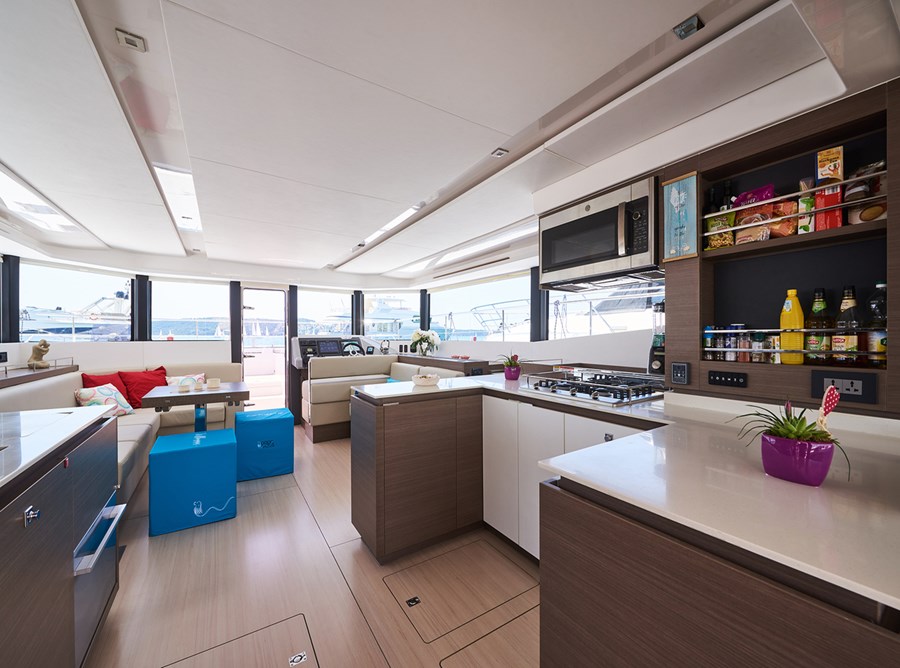 Leopard 53 power owner - Good Vibes