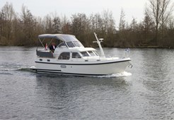 M Linssen 30.9 for charter in Trogir