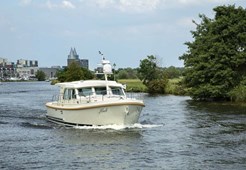 B Linssen 40.0 Grand Sturdy for charter in Trogir