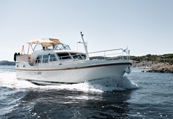 B Linssen GS 40.9 for charter in Trogir