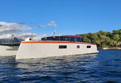 Luna 47 Power Orange