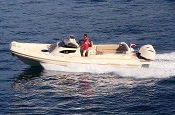 I Marco  e-motion 32 Charter Primosten