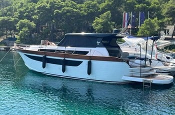 M Mimi Libeiccio 13.5 Lodě k prodeji 