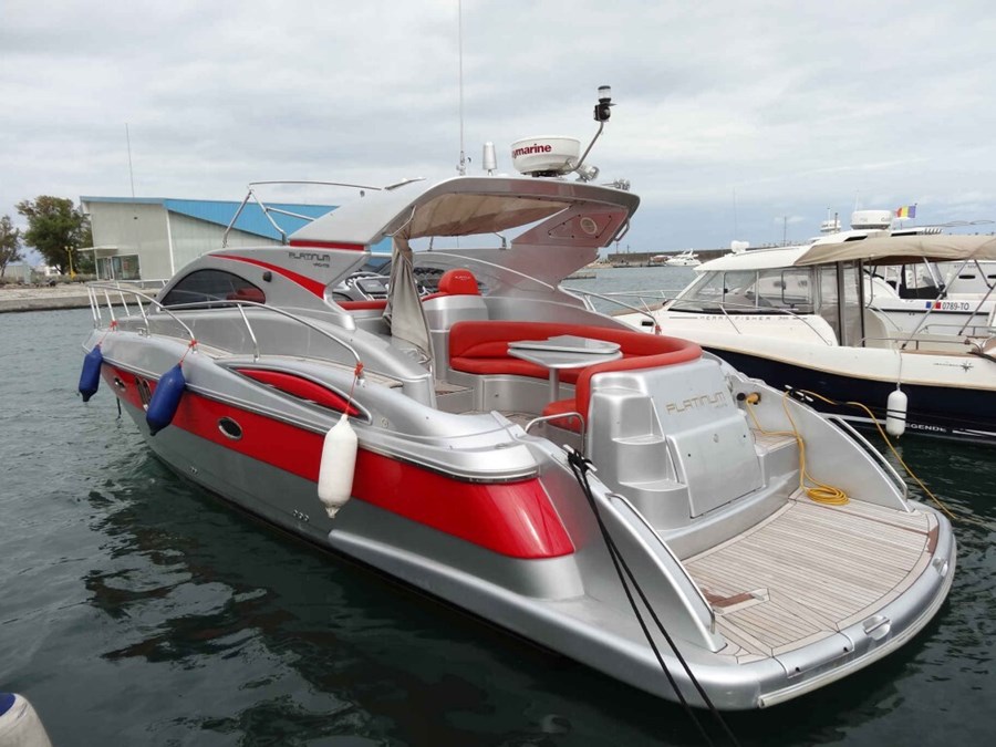 Moa Tecnica Platinum 40 Gr 39 Open Second Hand Motor Yacht For