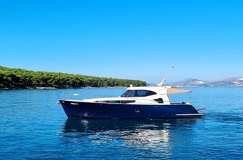 M Monachus 45 Pharos Brokerage