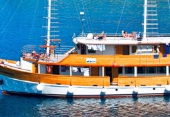 Motor-sailer Lastavica