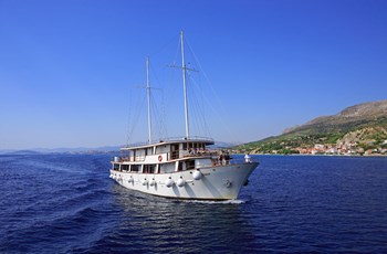 Motor-sailer Meridijan