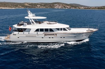 L Mulder 88 Flybridge Vuokraus Rogoznica