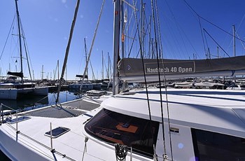 C Nautitech 40 Open Fretamento Sibenik