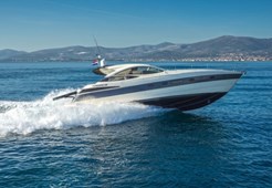 B Pershing 46 for charter in Split