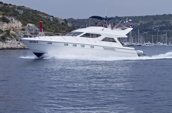 M Princess 480 Čarter Primosten