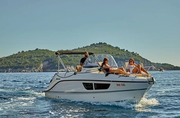 Quicksilver 805 Sundeck