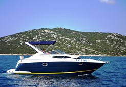M Regal Commodore 2860 for charter in Tribunj