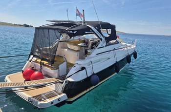 V Regal Commodore 3760 Bateau a vendre 