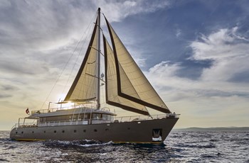 L S/Y Rara Avis Charter Trogir