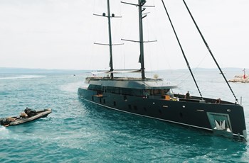 L S/Y Reposado Čarter Split