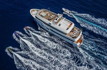 L Saba Yacht 34M Čarter Split