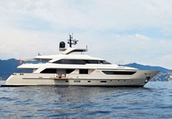 L San Lorenzo 38M for charter in Zadar