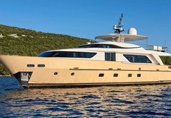 L San Lorenzo SD 92 for charter in Kastela, Split