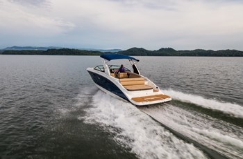 V Sea Ray SDX 270  Affrètement Tribunj