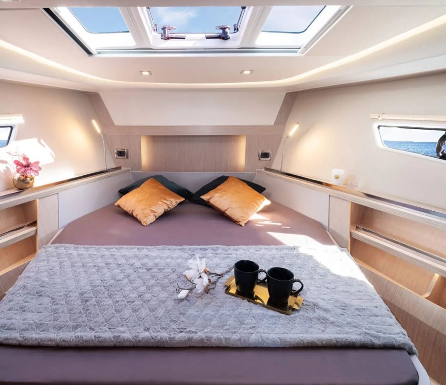 Sealine S 335