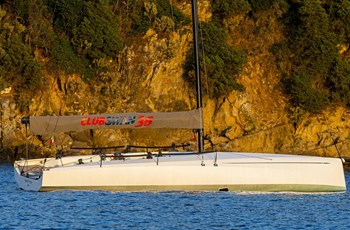 B Swan 36 Noleggio Split