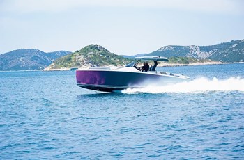 V Tesoro T40  Affrètement Seget Donji