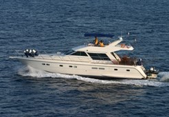 M Yaretti 2110 for charter in Primosten