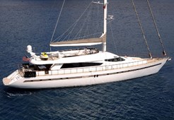 L Yener 32 for charter in Split