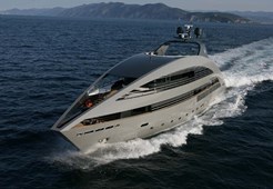 L Cantieri Navali 136 for charter in Hrvatska