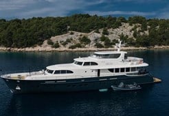 L Cyrus Yachts 34 for charter in Dubrovnik