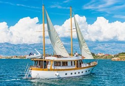 Motor-sailer Adriatic Breeze
